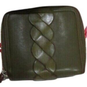 CHLOE Vintage Trifold Wallet in gorgeous Olive Green in dustbag